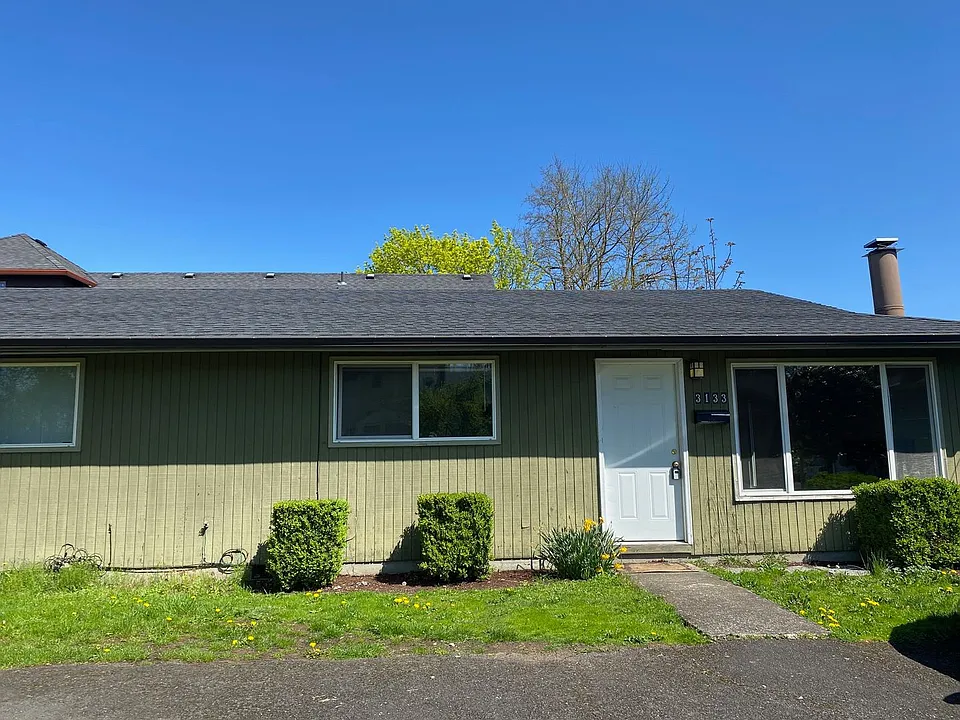 Kenton Triplex- Off Street Parking