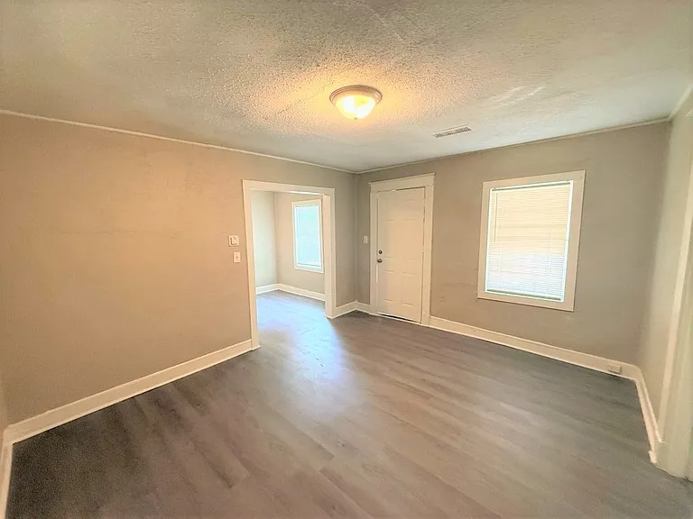 2673 Midland Ave — Photo 3