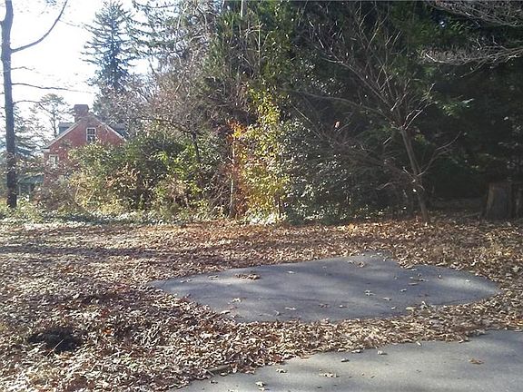 2nd image of W State St