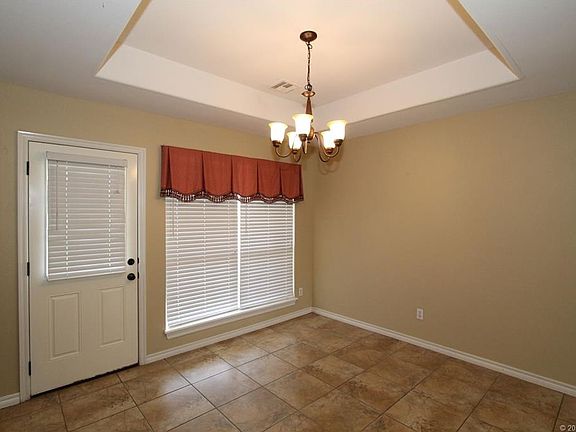 5th image of 20912 Marsha Ln