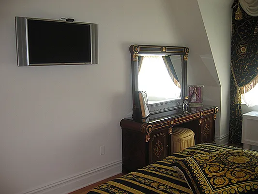 Sold by Continent Realty LLC | media 39