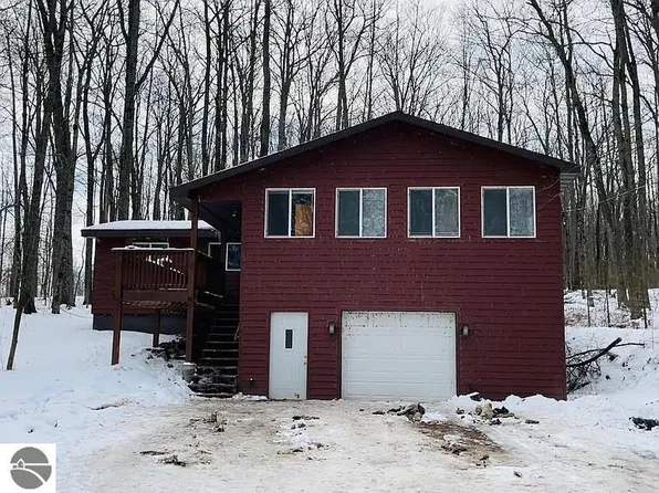 10517 Wampum Trl, Evart, MI 49631