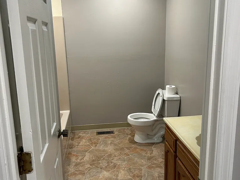 1324 Virginia St — Photo 15