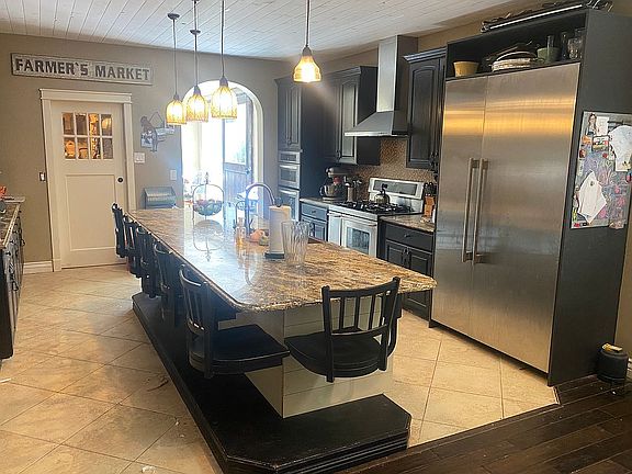 5th image of 1460 E Canberra Dr