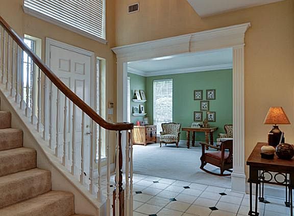3rd image of 1518 Pebble Creek Dr