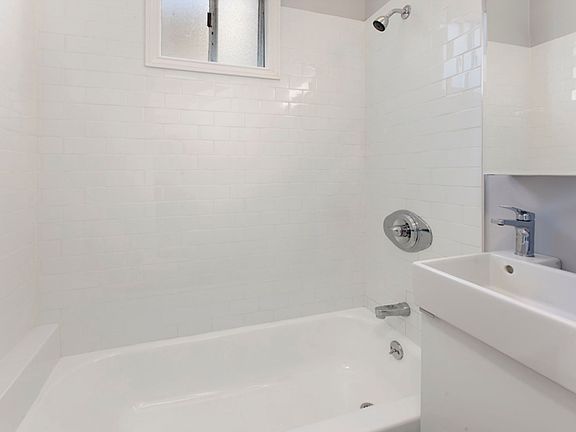 4th image of 2888 16th St #2