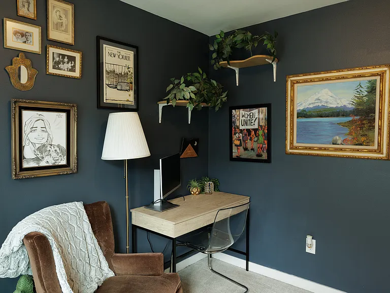 Second bedroom (or office)