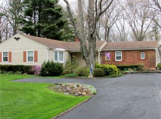 185 Jaycox Rd, Avon Lake, OH 44012