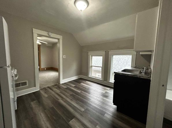 1100 Blaine Ave #2