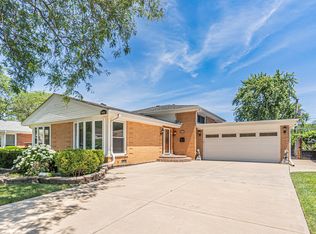 9435 Merrill Ave, Morton Grove, IL 60053