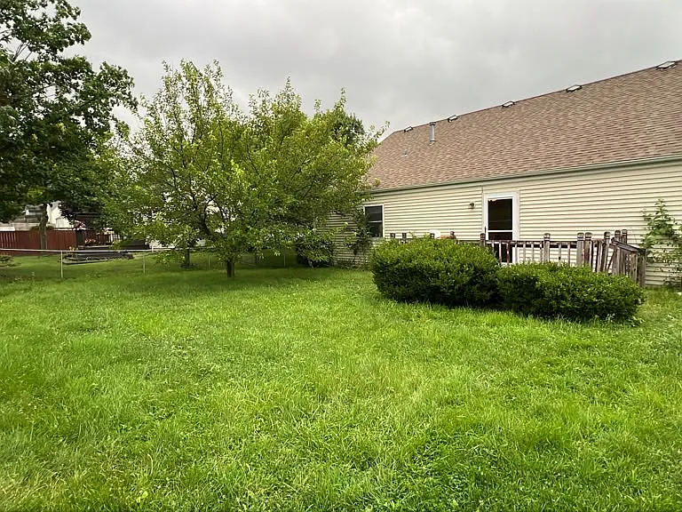 1600 Maureen Ct — Photo 9