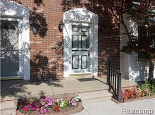 4644 Colonial Ln, Trenton, MI 48183