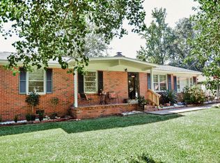 210 Larkin Dr, Greenwood, SC 29646
