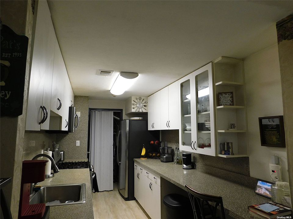 1st image of 136 Skyline Dr #136