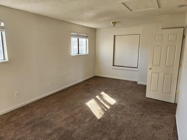 2304 S Williams St — Photo 17