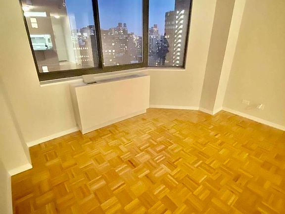 4th image of 151 E 31st St APT 19C