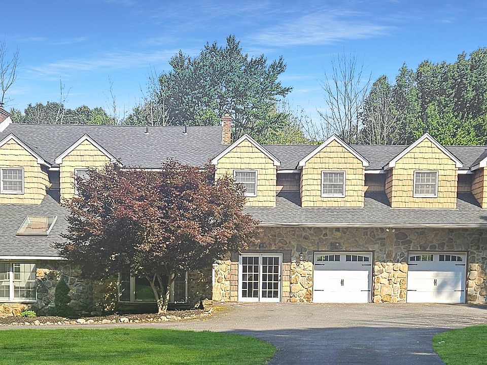 FRONT VIEW OF HOME