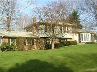 8636 Morning View Ave NW, Clinton, OH 44216