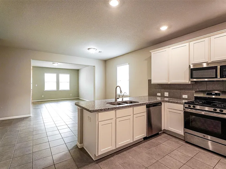 8414 Quiet Bay Dr — Photo 8