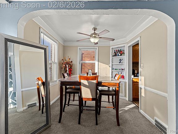 5th image of 19152 Whitcomb St