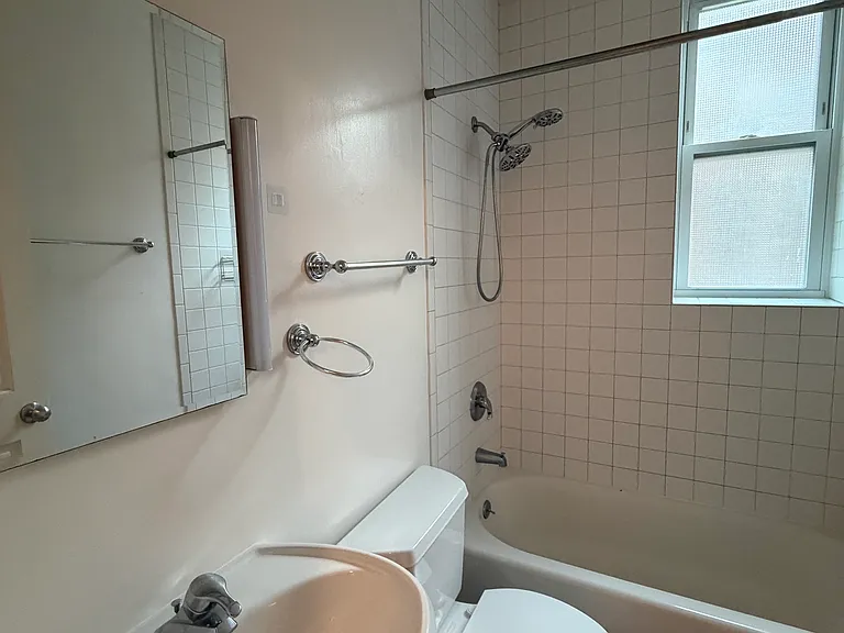 2553 W Cortez St #2R — Photo 9