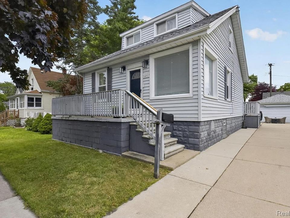 1st image of 1871 7th St