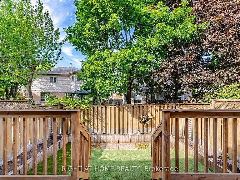 2349 Strawfield Ct — Photo 23