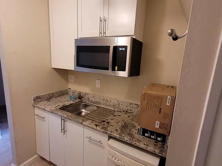 2027 Nina Ct — Photo 6