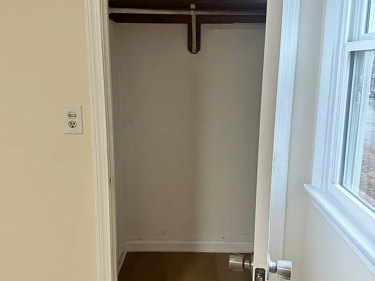 18 Tobin Ave — Photo 14