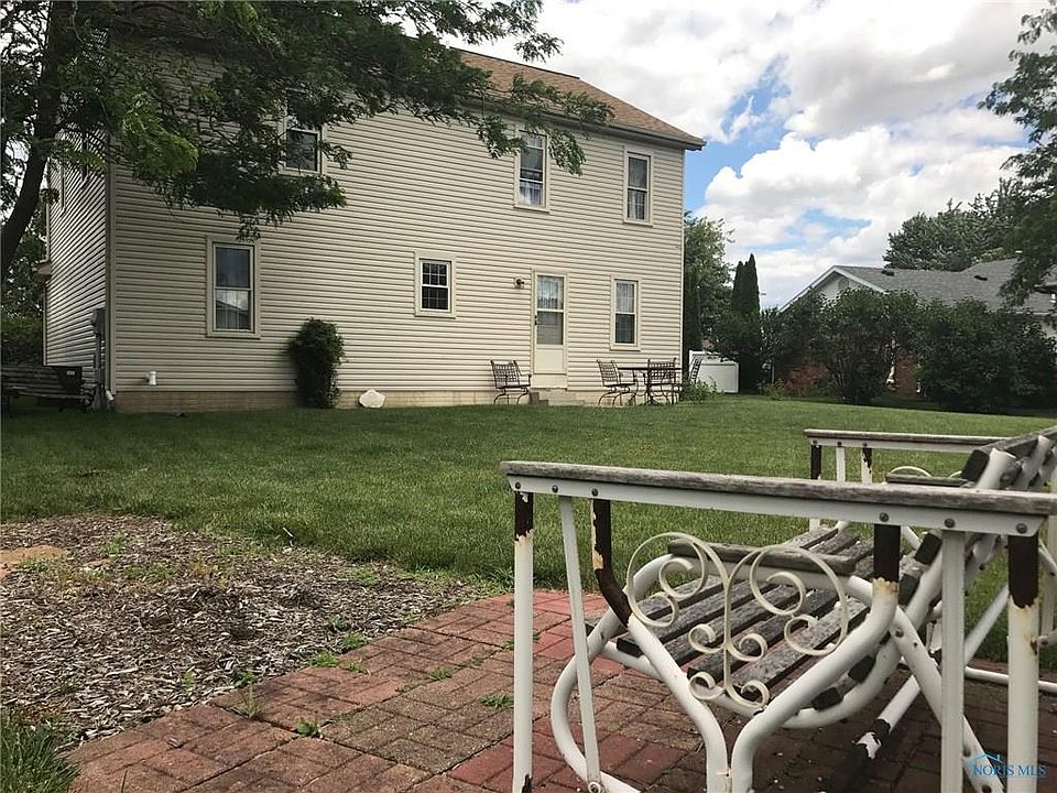 2nd image of 1401 Wren Rd