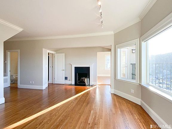 4th image of 370 Upper Ter APT 10