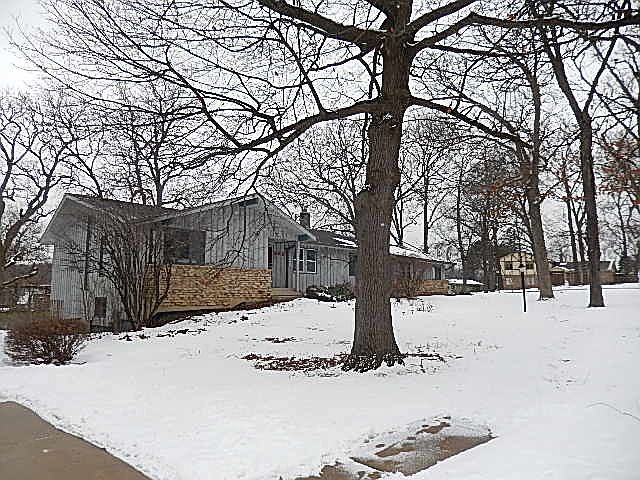 1st image of 250 Williamsburg Dr