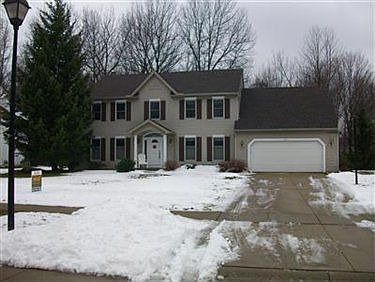 1st image of 526 Danbury Ln