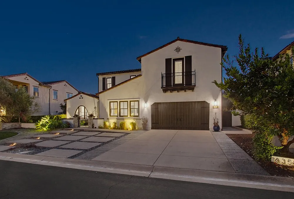 4 bed, 4.5 bath, 3773 sqft, $15,000 — Photo 4