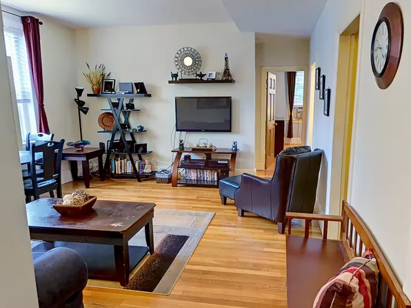 48 Dwight St APT 2, Brookline, MA 02446