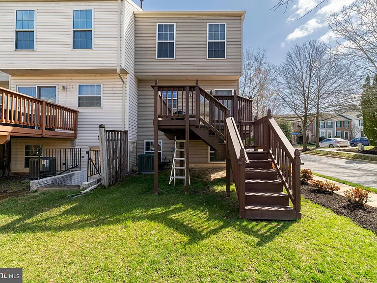 8224 Spadderdock Way — Photo 31