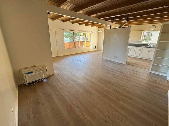 4th image of 960 E Arroyo Ter #F