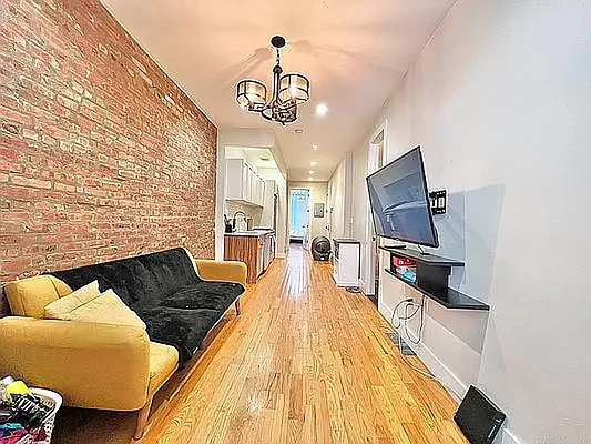 Rented by Doorway NYC, LLC | media 1