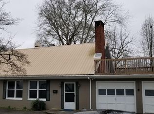 196 Northwestern Ave, Oak Ridge, TN 37830