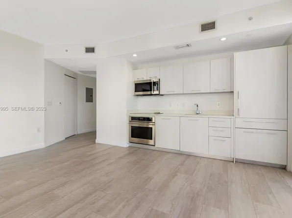 (undisclosed Address), Miami, FL 33130