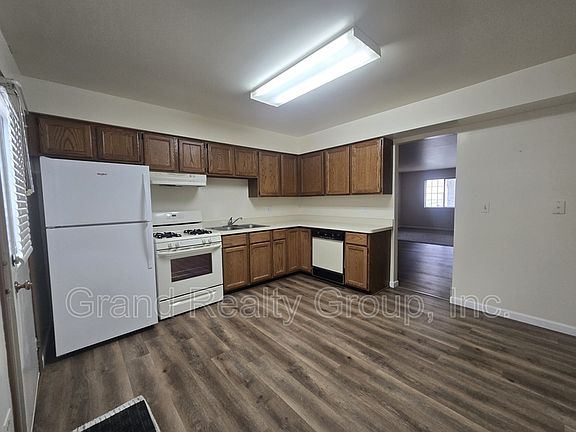 5th image of 577 Anita Ave APT 1S