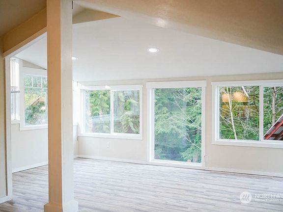 5th image of 404 11th Street