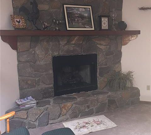 4th image of 84 Valley Creek Dr