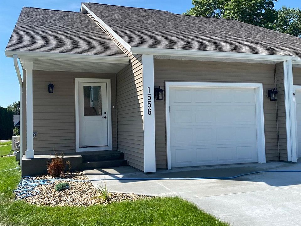 1st image of 1556 Kings Ct SE