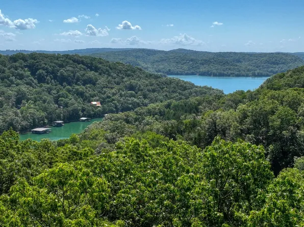 Timberlake Ln #20, Eureka Springs, AR 72631