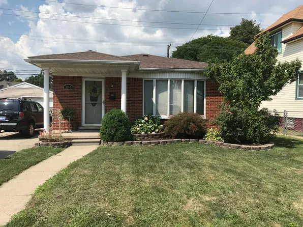 2340 10th St, Wyandotte, MI 48192