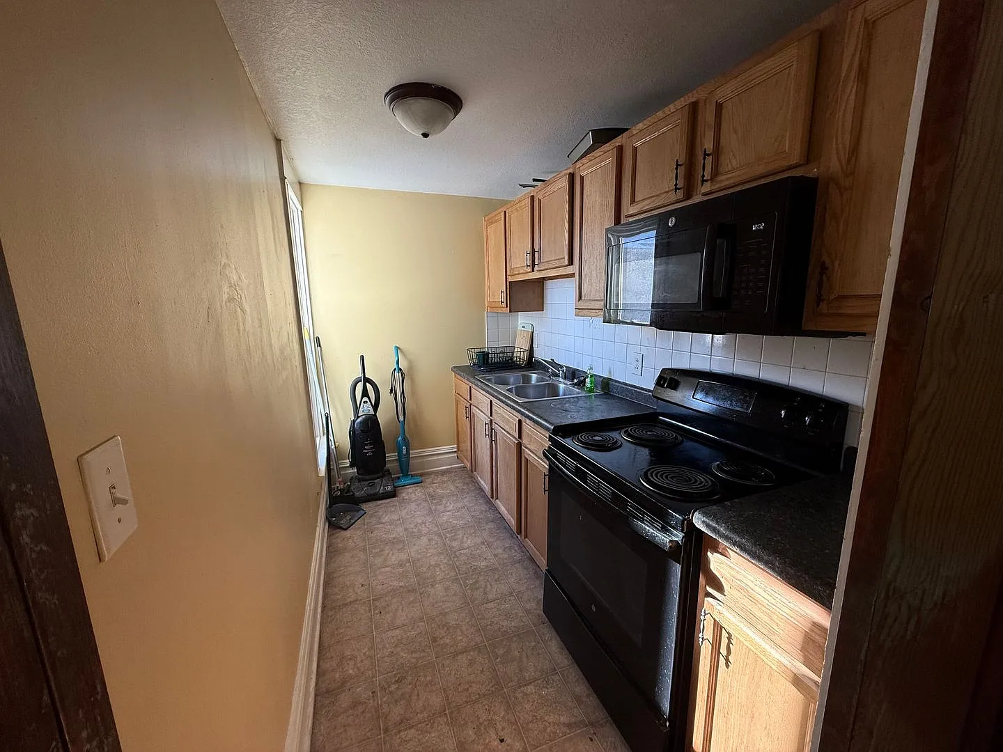2212 South Calhoun — Photo 3