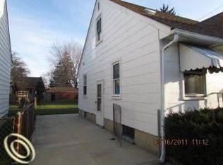 14695 Jacob Ave, Eastpointe, MI 48021