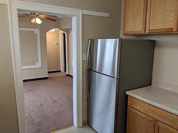 5th image of 1656 E 83rd Pl #2