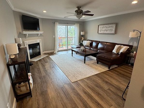 38 Sugar Grove Ct